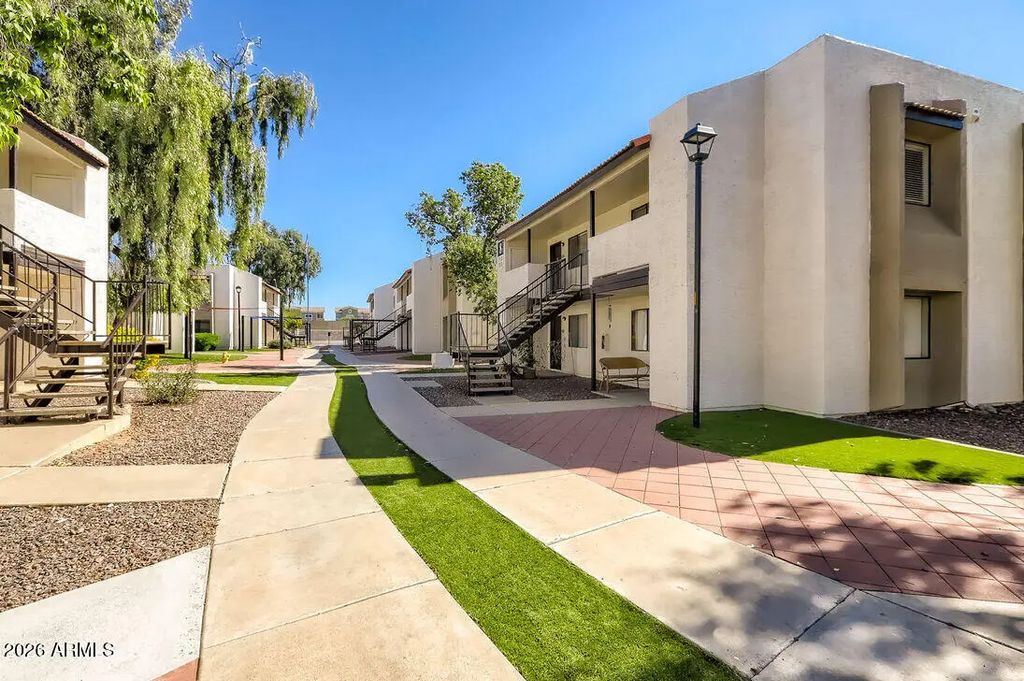 2524 W Glenrosa Avenue (unit B1), Phoenix