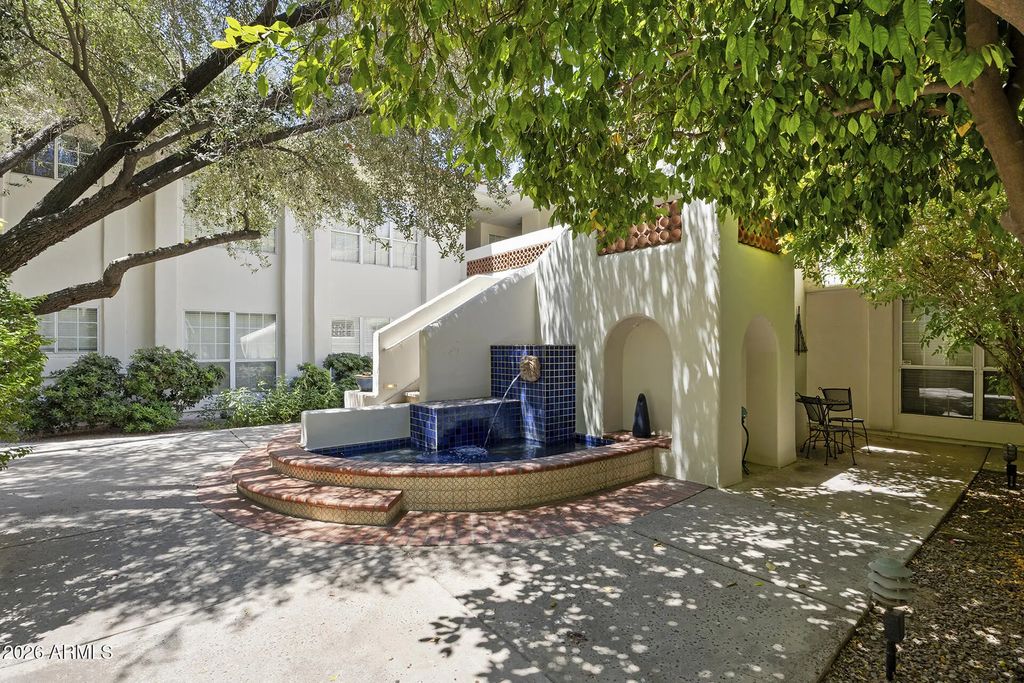 5200 S Lakeshore Drive (unit 116), Tempe