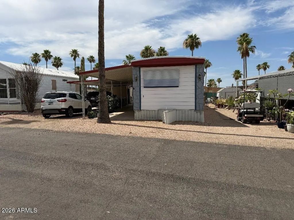 126 S Tomahawk Road (unit 5), Apache Junction