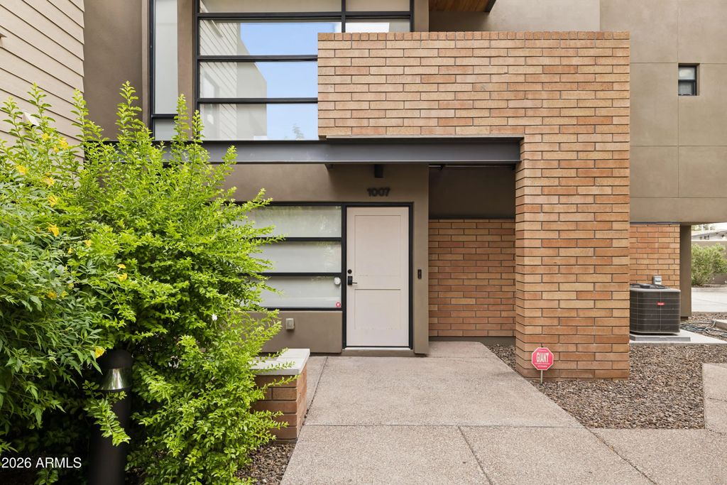 1300 W 5th Street (unit 1007), Tempe