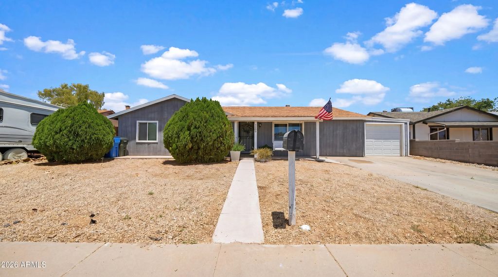 3624 E Captain Dreyfus Avenue, Phoenix