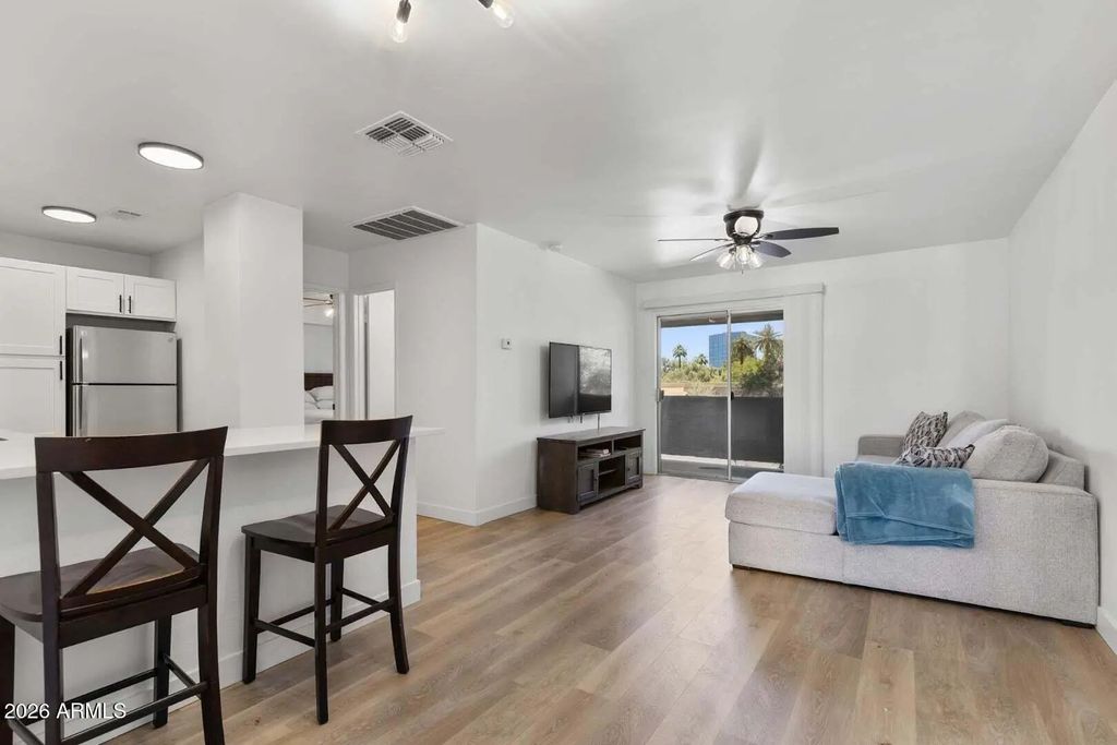 302 E Monte Vista Road (unit C2), Phoenix