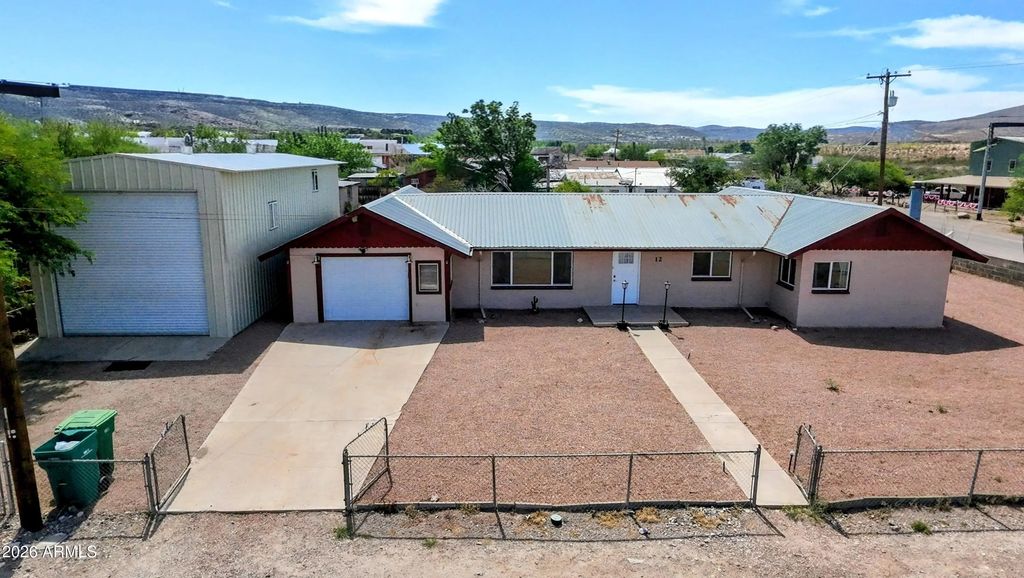 12 S 9th Street, Tombstone