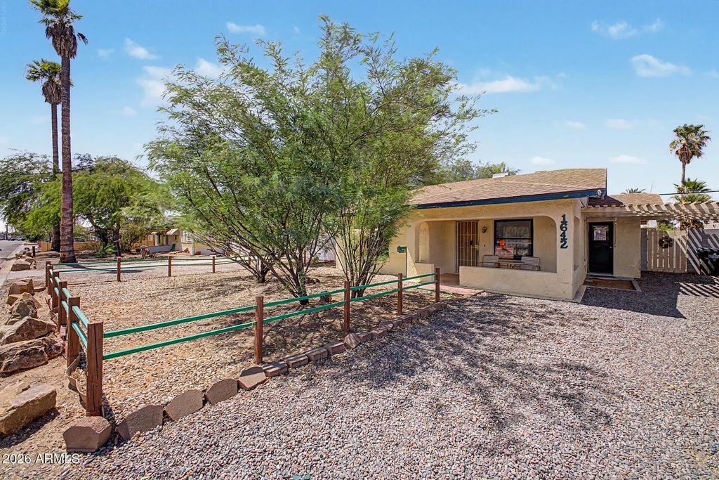 1642 E Glenrosa Avenue, Phoenix