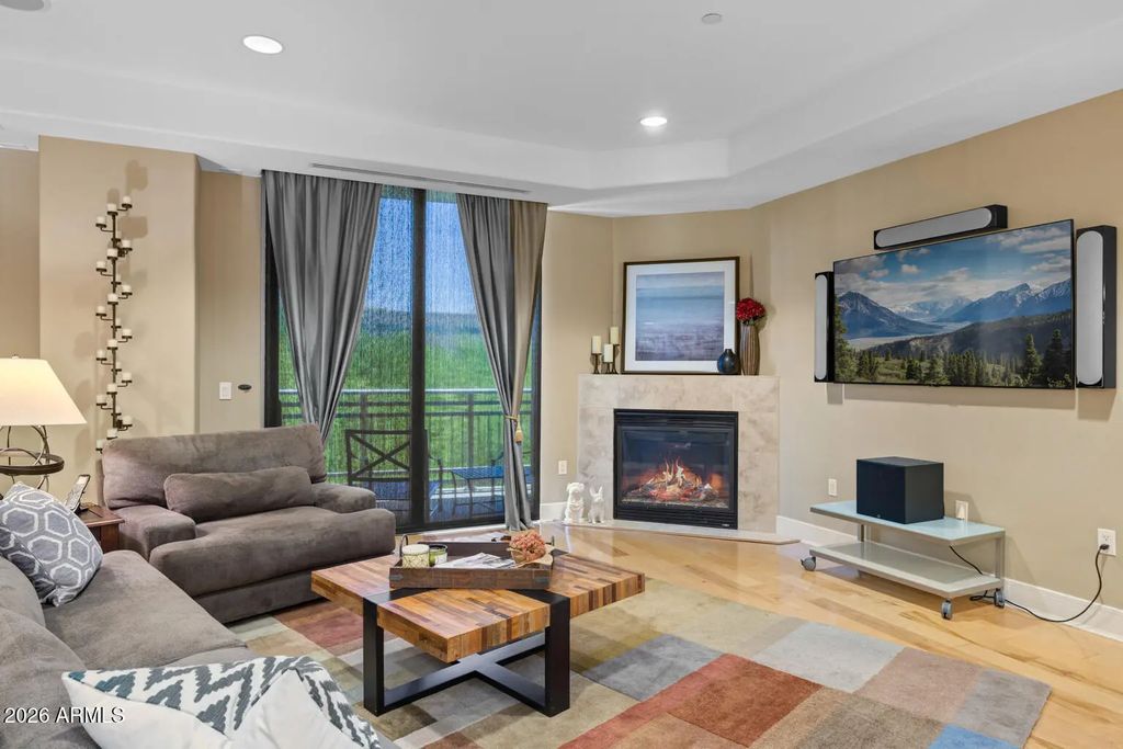 2211 E Camelback Road (unit Unit 207), Phoenix