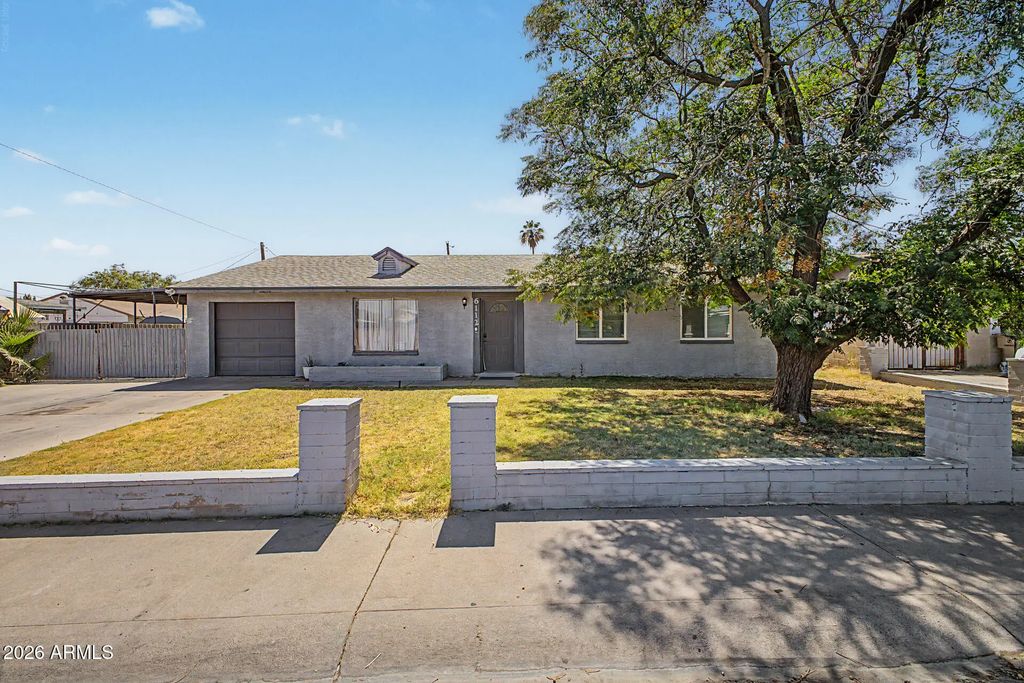 6112 N 64th Drive, Glendale