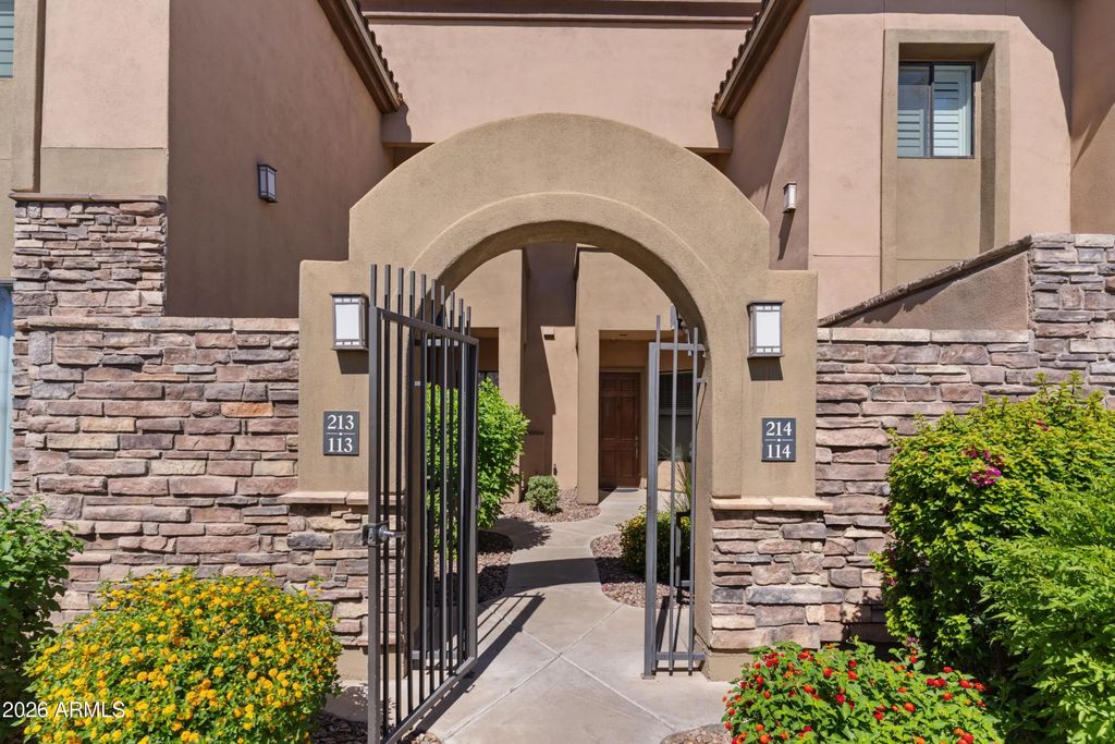 7027 N Scottsdale Road (unit 214), Paradise Valley