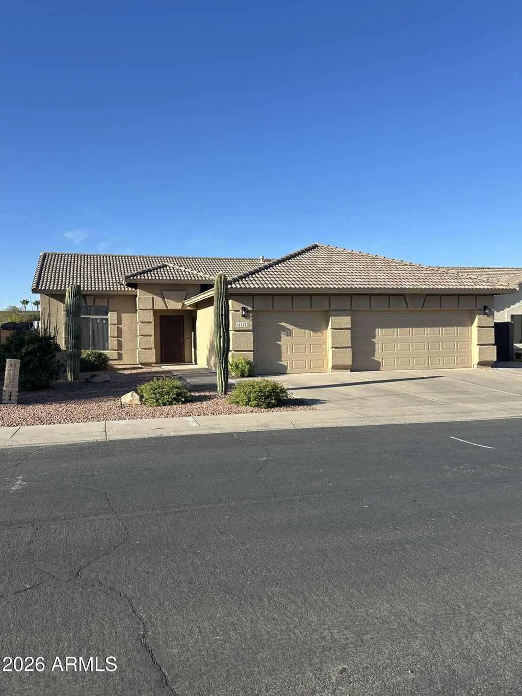 4121 W Yukon Drive, Glendale
