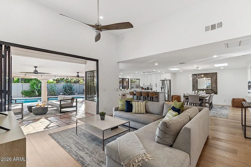 10434 N 82nd Place, Scottsdale