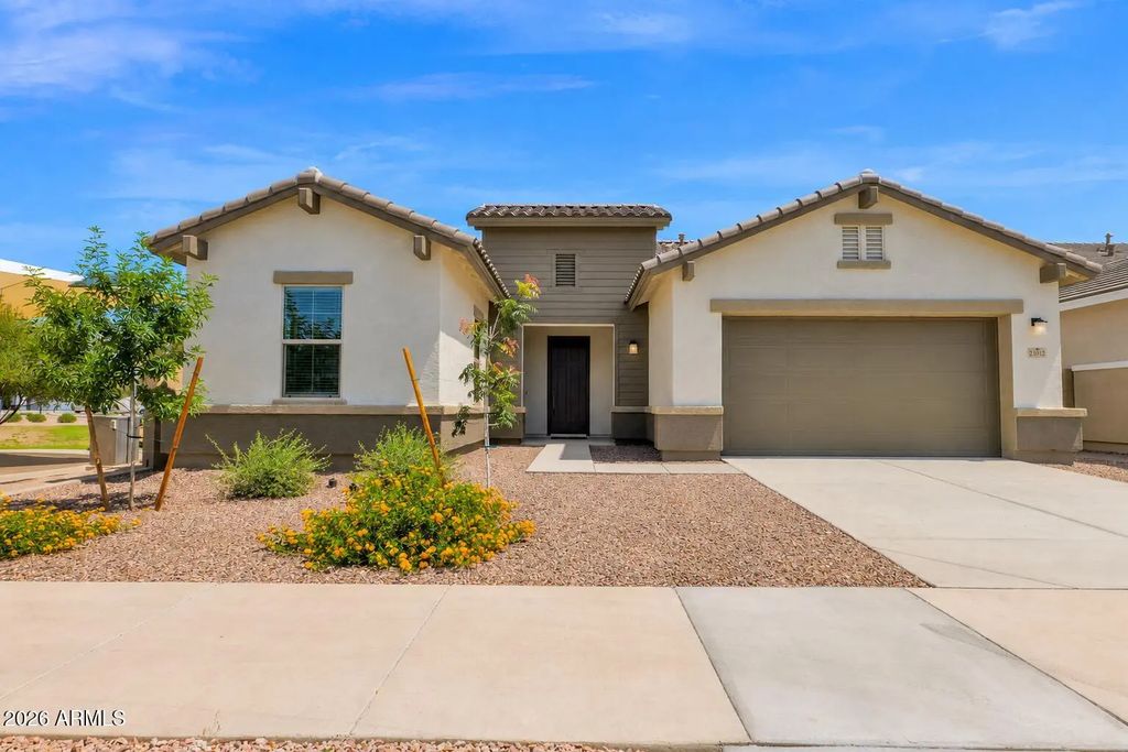 21042 E Camina Buena Vista Court, Queen Creek