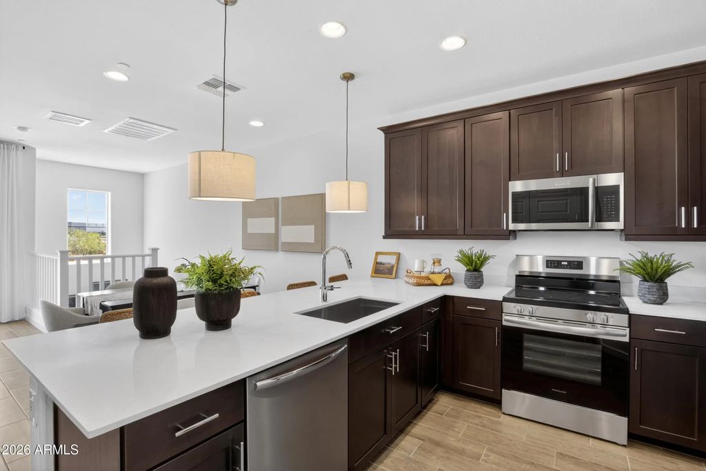 8149 E Petunia Avenue (unit 1101), Mesa