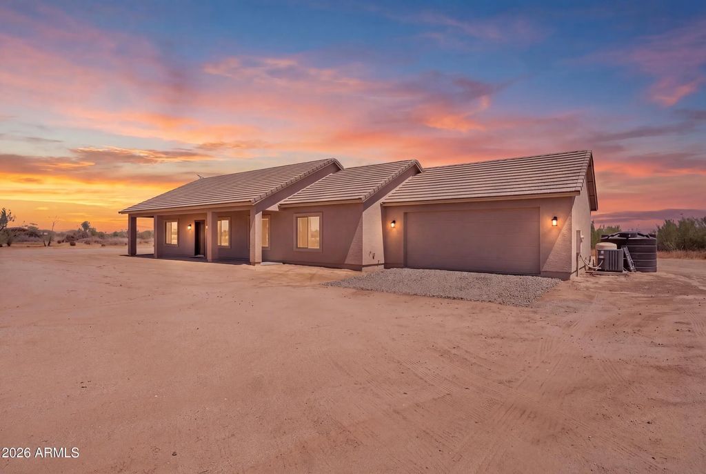 2391 N Summers Lane, Maricopa