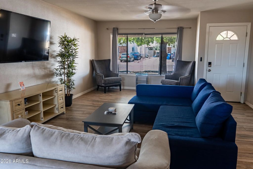 4331 W Dailey Street, Glendale