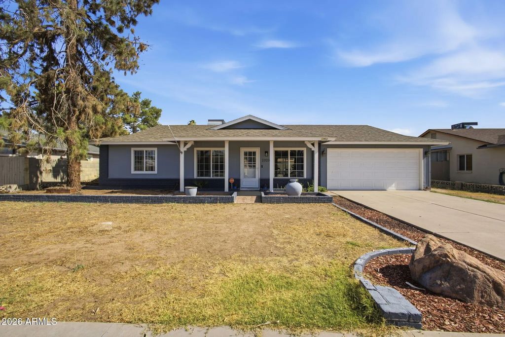 2329 E Concorda Drive, Tempe