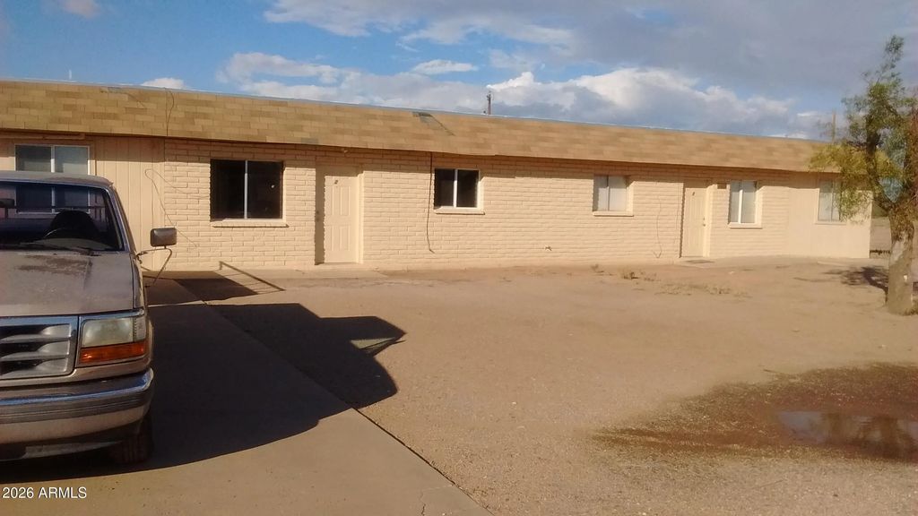 4215 N Maverick Drive, Eloy