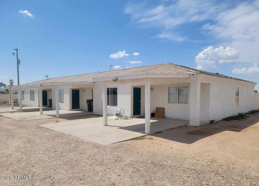 3940 N Kioha Drive, Eloy