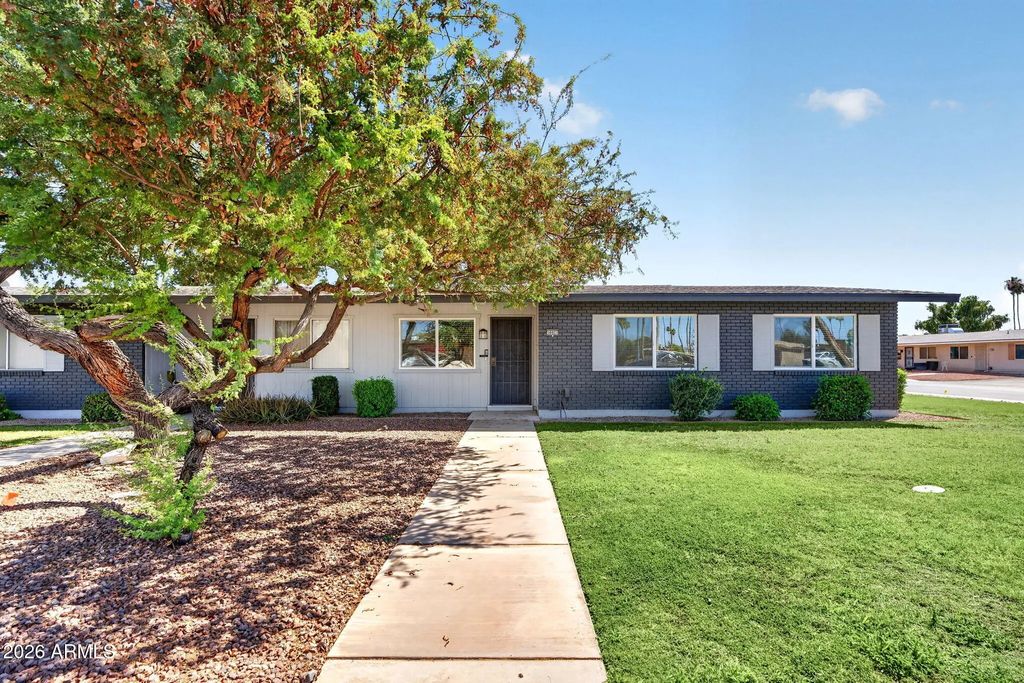 10931 W Thunderbird Boulevard, Sun City