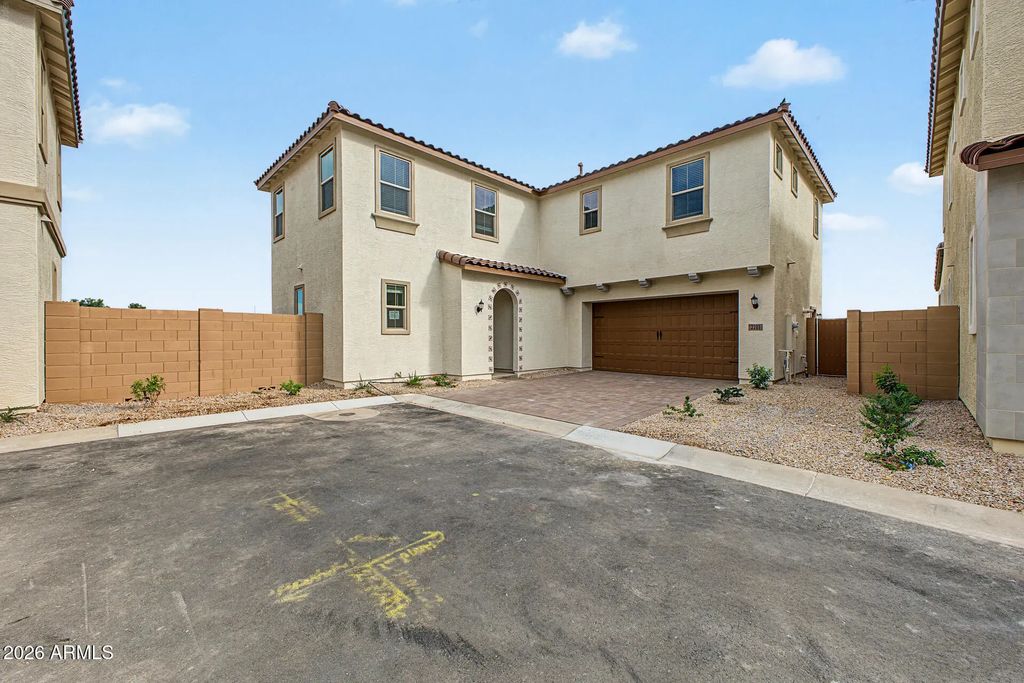 2281 S Swan Court, Gilbert