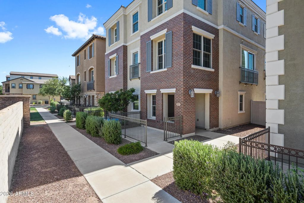 2623 S Balsam Drive, Gilbert