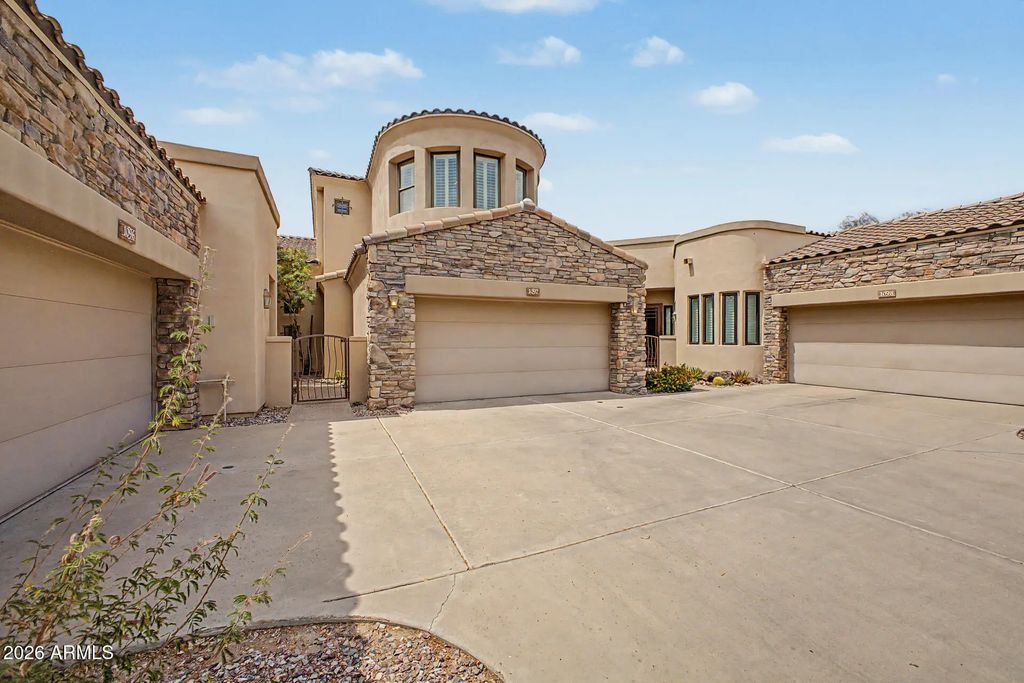 7445 E Eagle Crest Drive (unit 1097), Mesa
