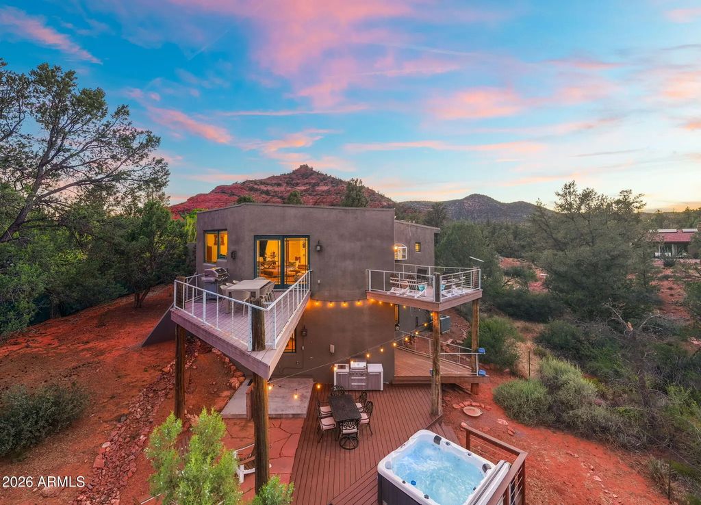 1960 Red Rock Loop Road, Sedona