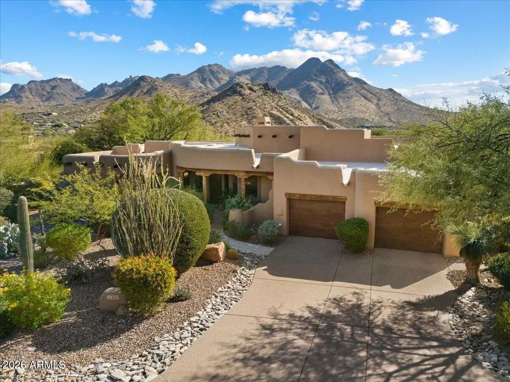 11447 E Whispering Wind Drive, Scottsdale