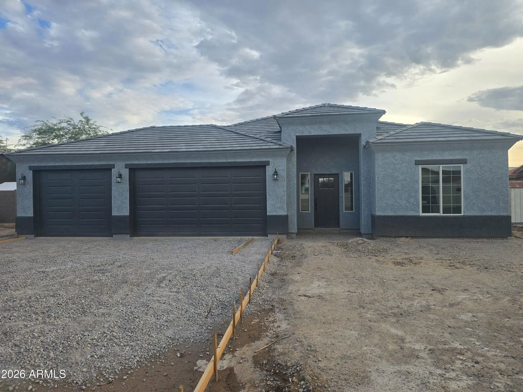 8611 W Mission Hills Drive, Arizona City