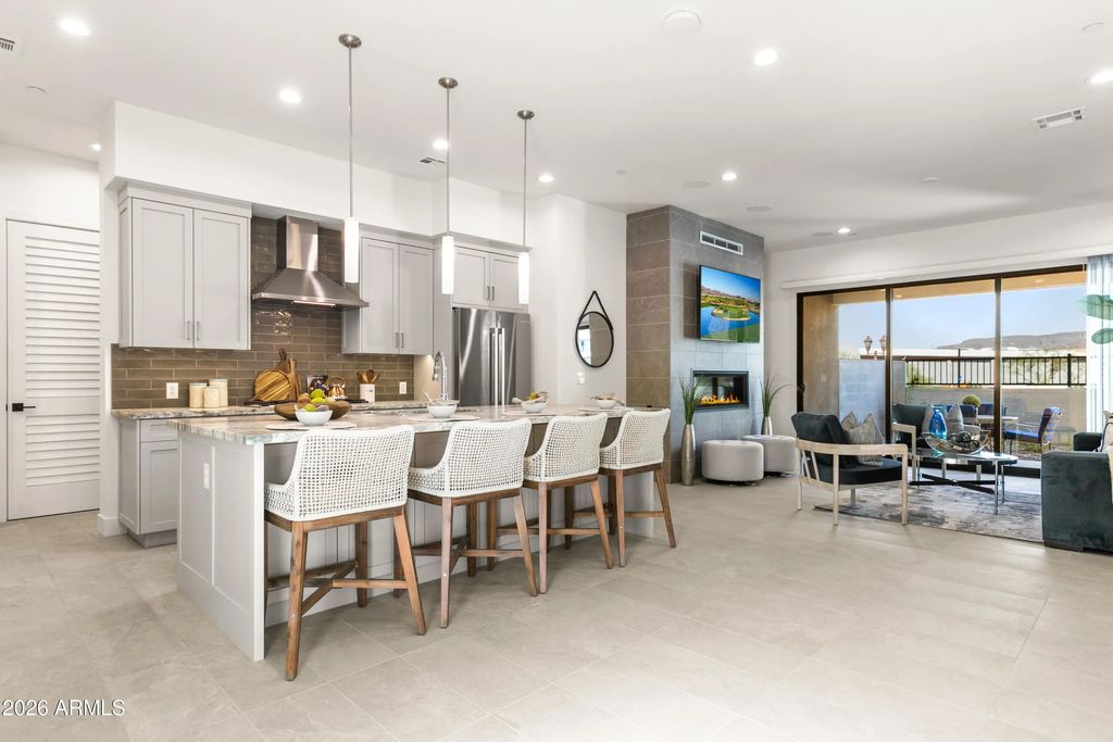 1 Easy Street (unit 2), Carefree