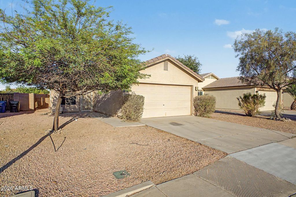 12417 N El Frio Street, El Mirage