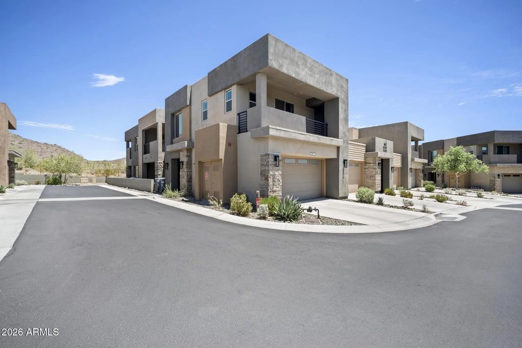 11673 N 136th Street (unit 2011), Scottsdale