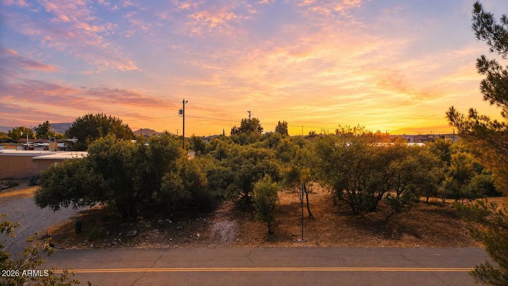 20643 E Quail Run Drive (unit 106), Mayer