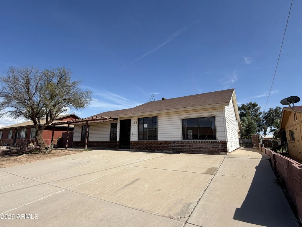 1131 E Bisnaga Street, Casa Grande