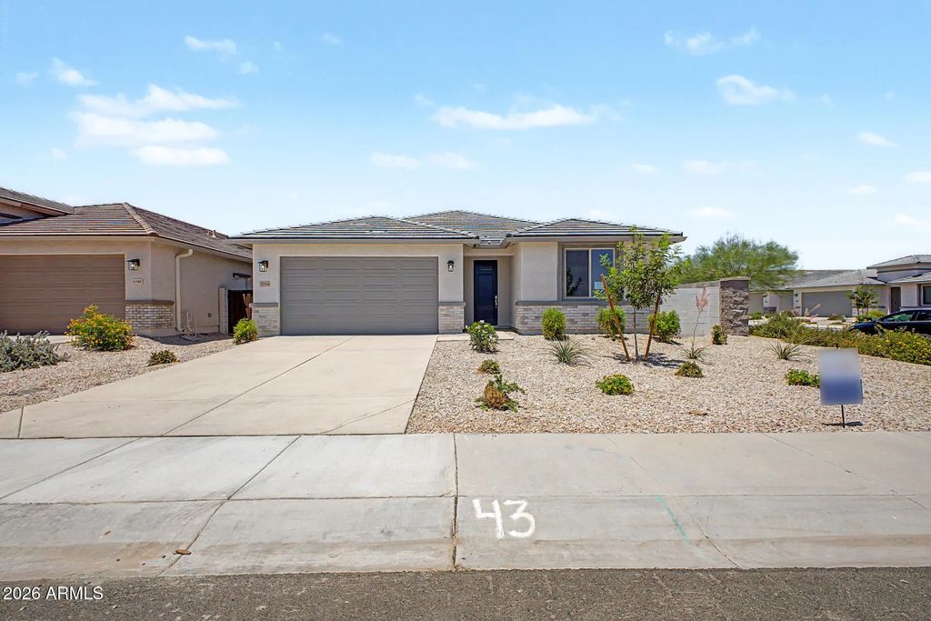 31564 N Singing Meadow Lane, San Tan Valley