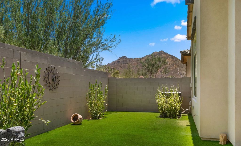 38500 N School House Road (unit 1), Cave Creek