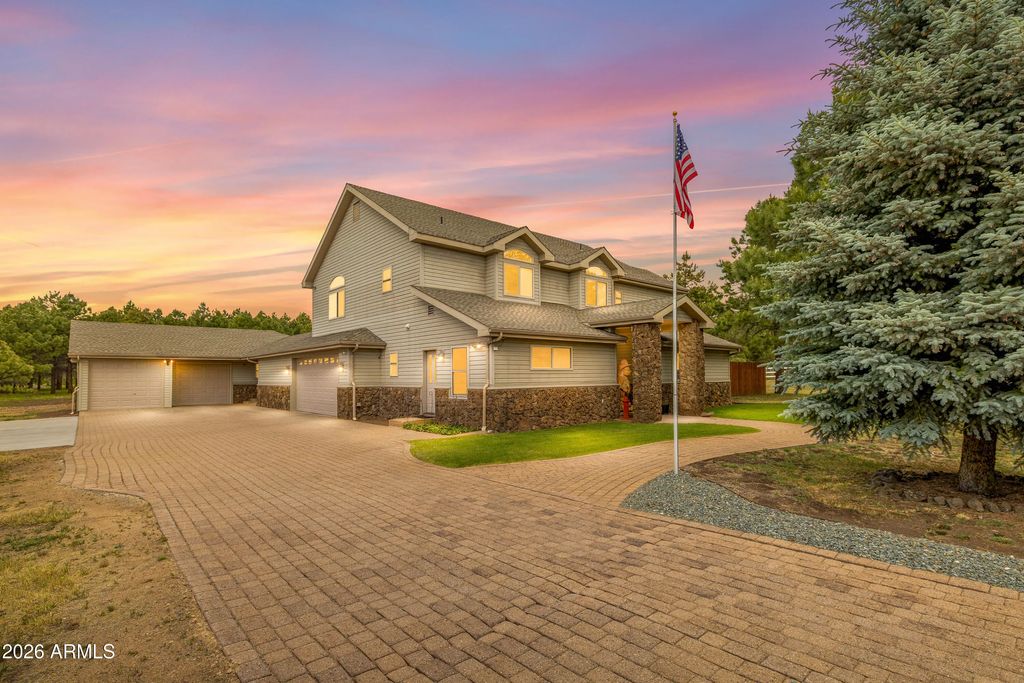 2705 W Creighton Drive, Flagstaff