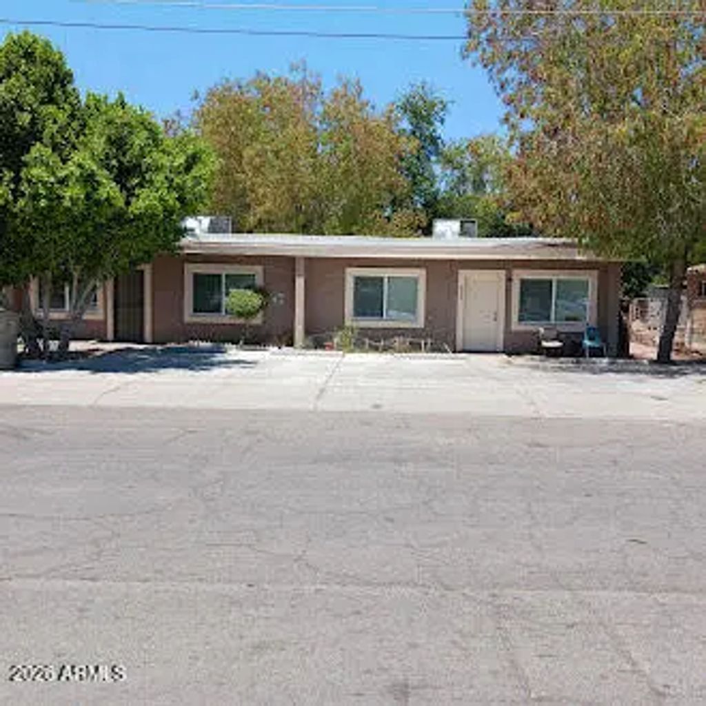 6544 N 59th Drive, Glendale