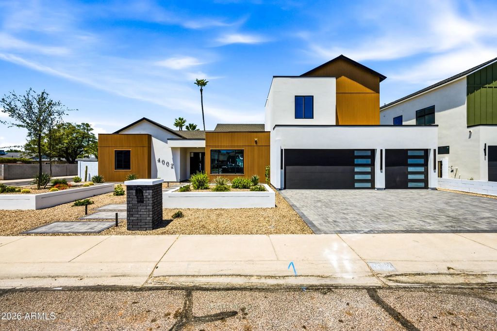 4002 N 34th Street, Phoenix