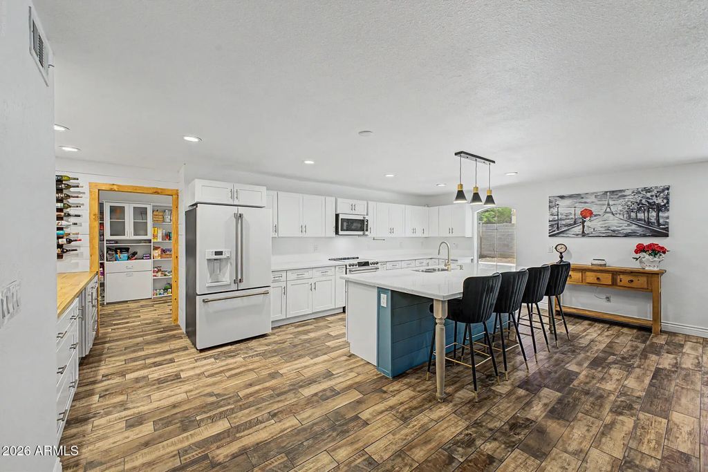1910 E June Circle, Mesa