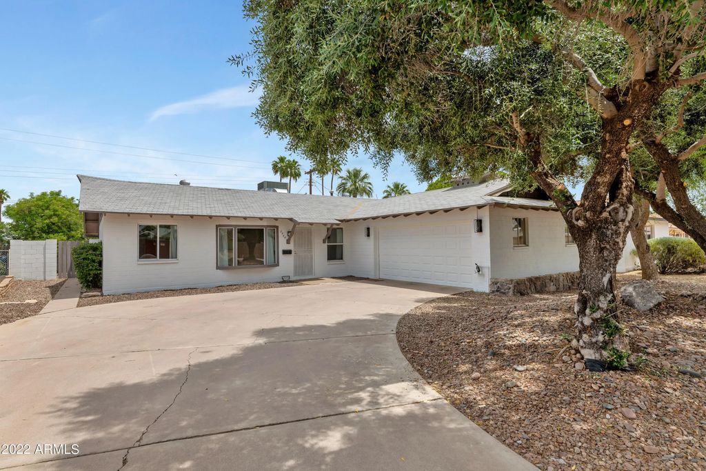 8444 E Plaza Avenue, Scottsdale