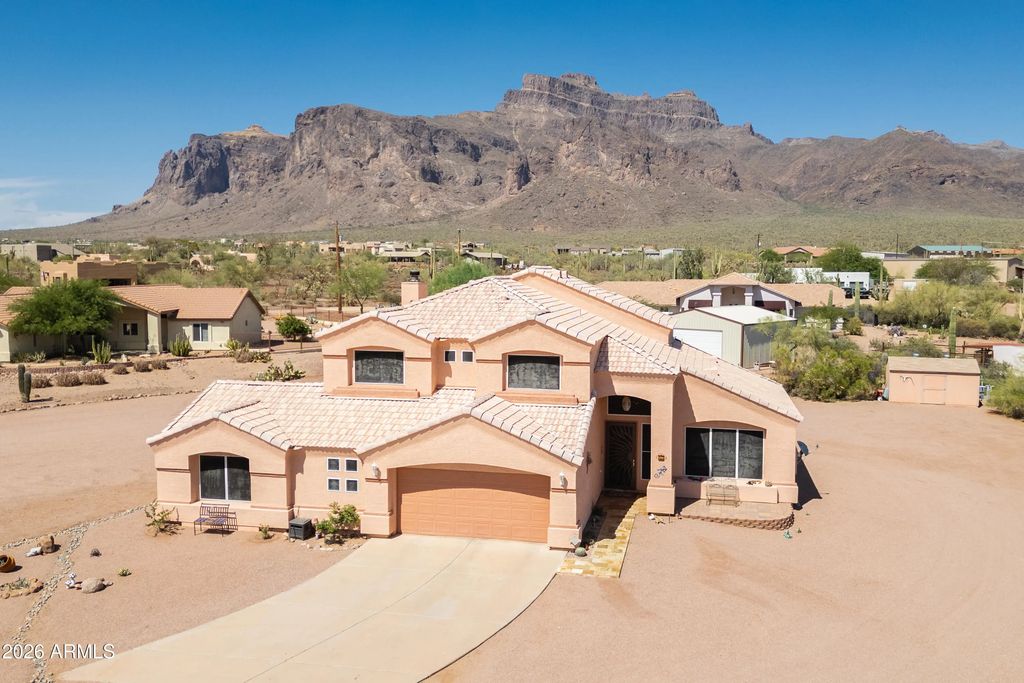 83 S Geronimo Road, Apache Junction