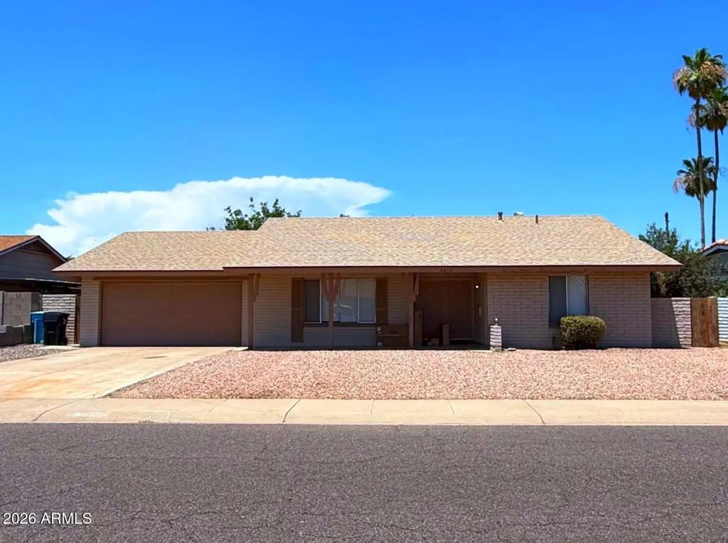 4212 W Cinnabar Avenue, Phoenix