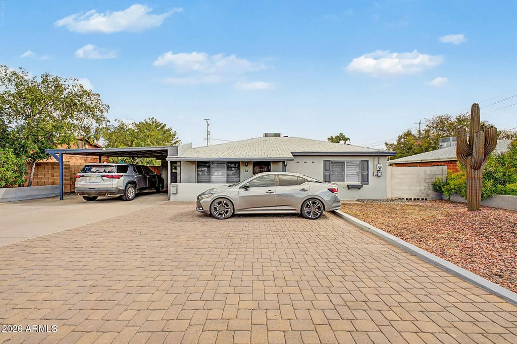 813 E Glendale Avenue, Phoenix