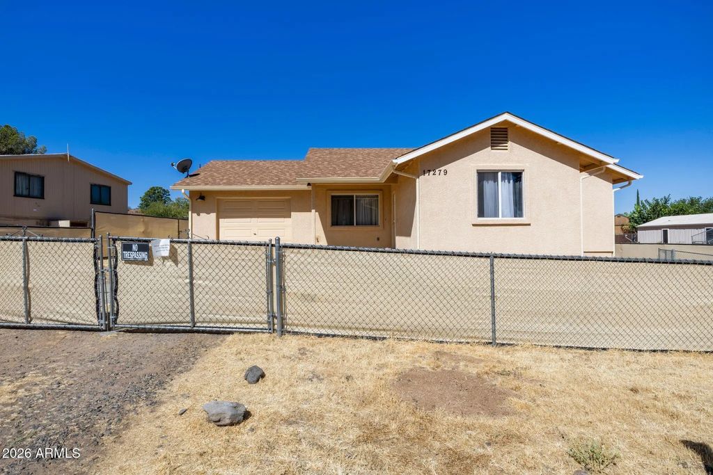17279 E Lakeview Drive, Mayer