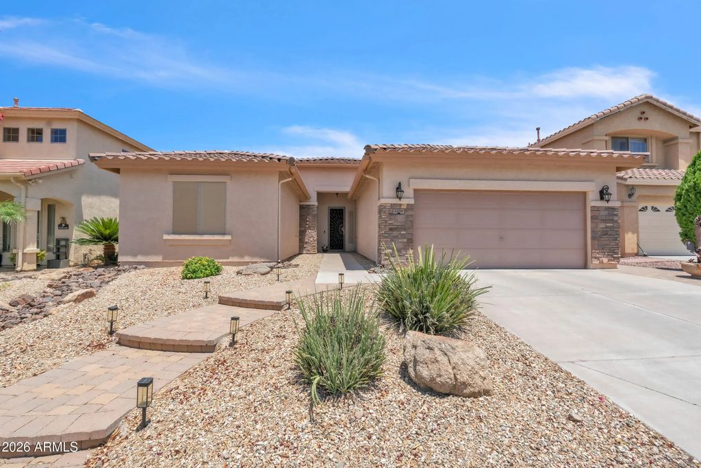 2236 W Spur Drive, Phoenix