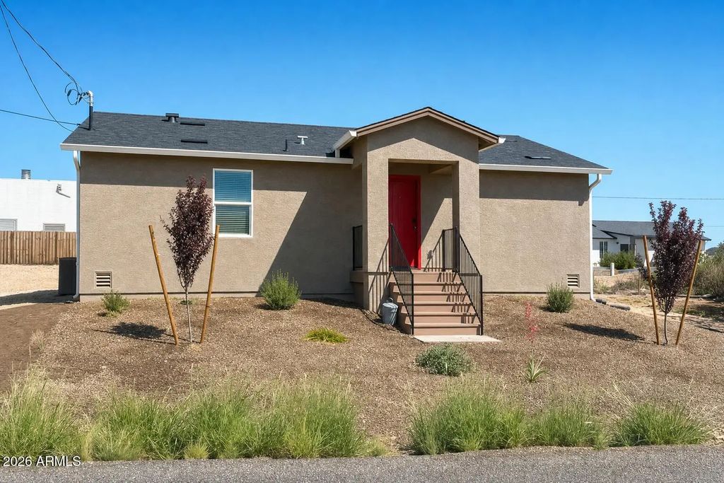 20526 E Cedar Canyon Drive (unit 1), Mayer