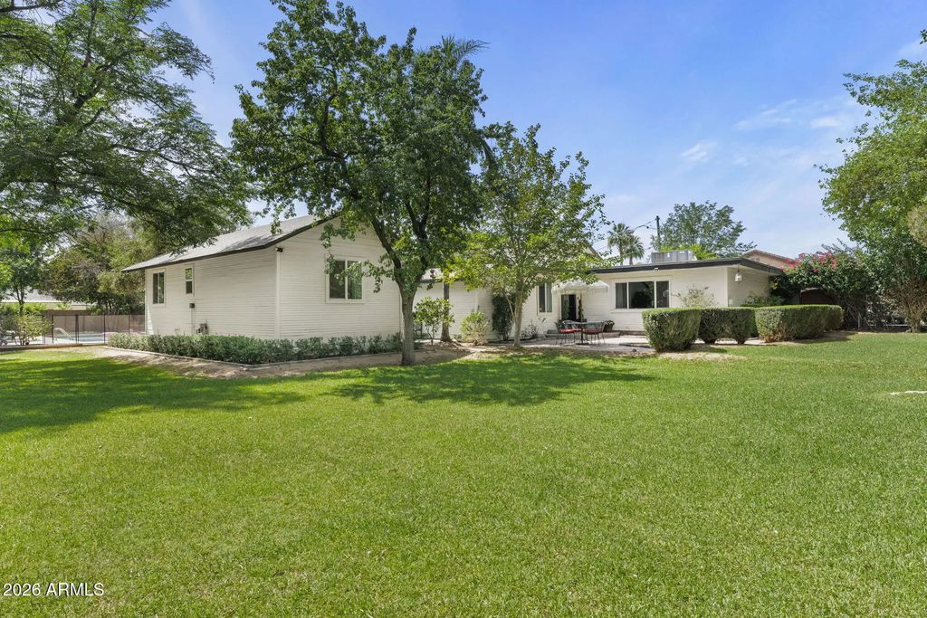 6740 N 7th Street, Phoenix