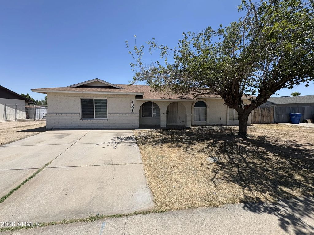 4901 W Michigan Avenue, Glendale