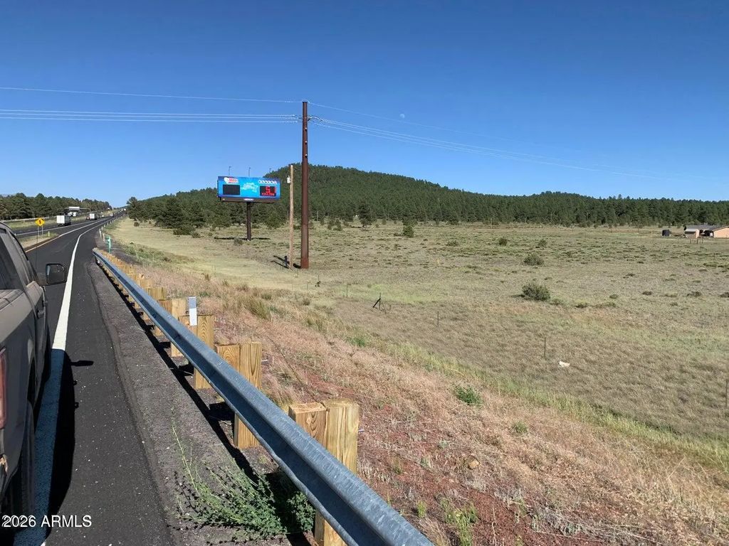 3388 E Mountain Man Trail, Williams
