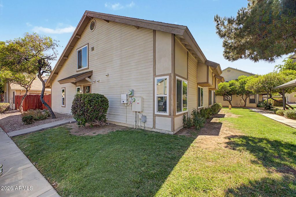 2455 E Broadway Road E (unit 103), Mesa