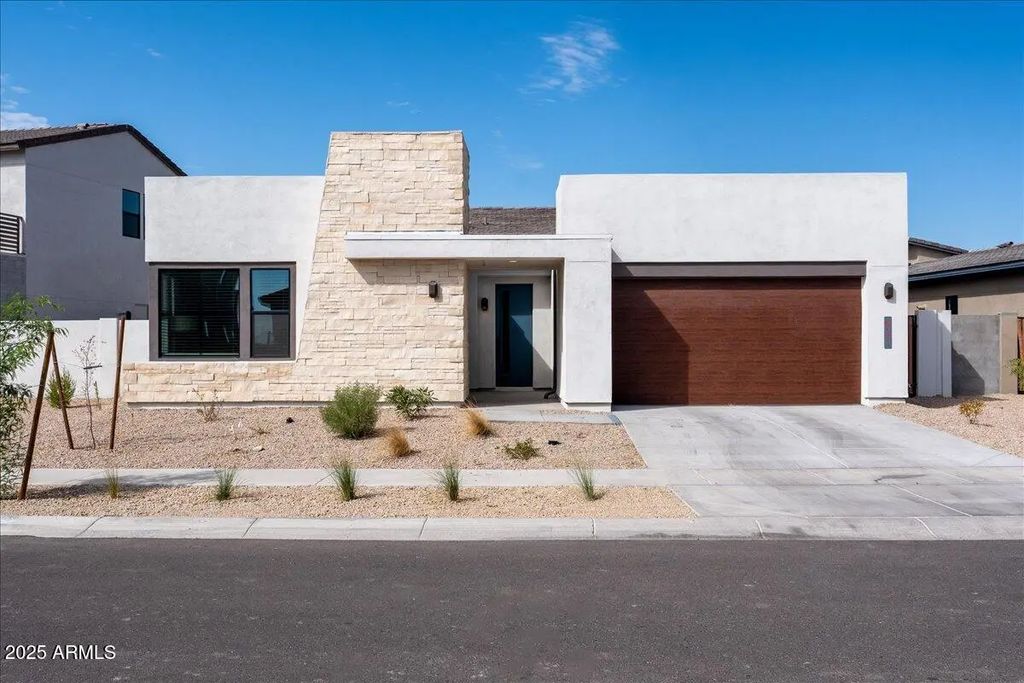 917 E Buist Avenue, Phoenix